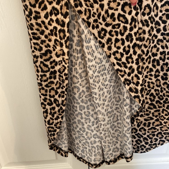 EUC Jackson Rowe Purr Print midi skirt. Leopard print. Size Large. - Picture 7 of 8